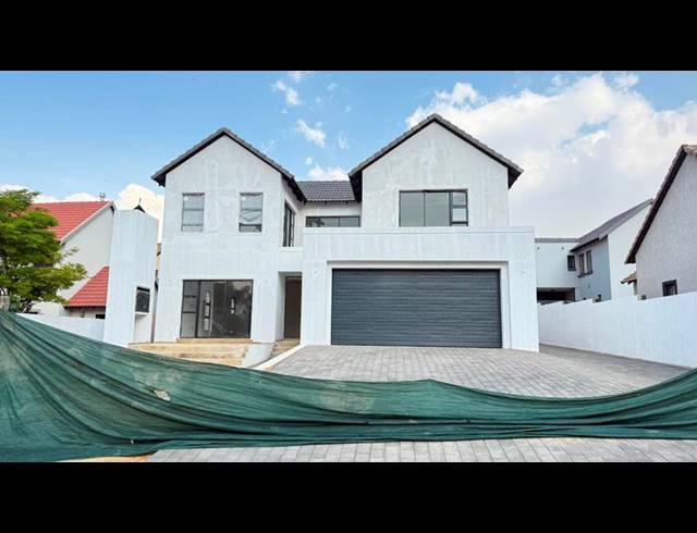 4 BEDROOM HOUSE FOR SALE IN BROOKLANDS LIFESTYLE ESTATE